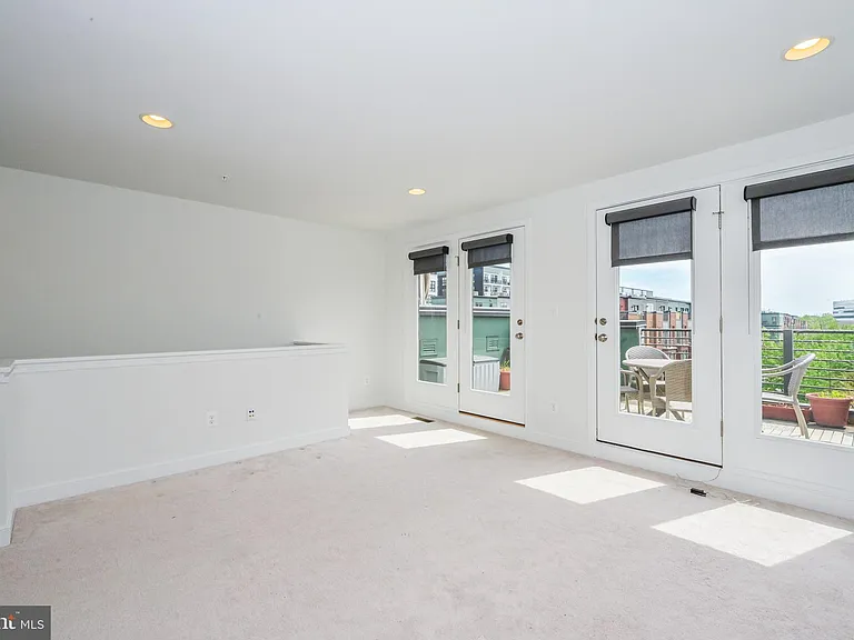 8337 Looking Glass Way — Photo 39