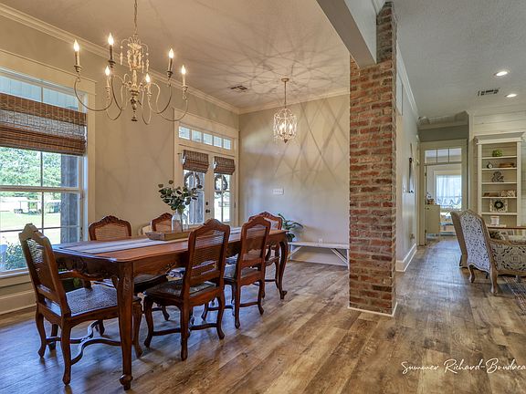 3rd image of 7213 Vermillion Dr #D