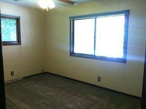 4th image of 755 W Peach Tree Dr
