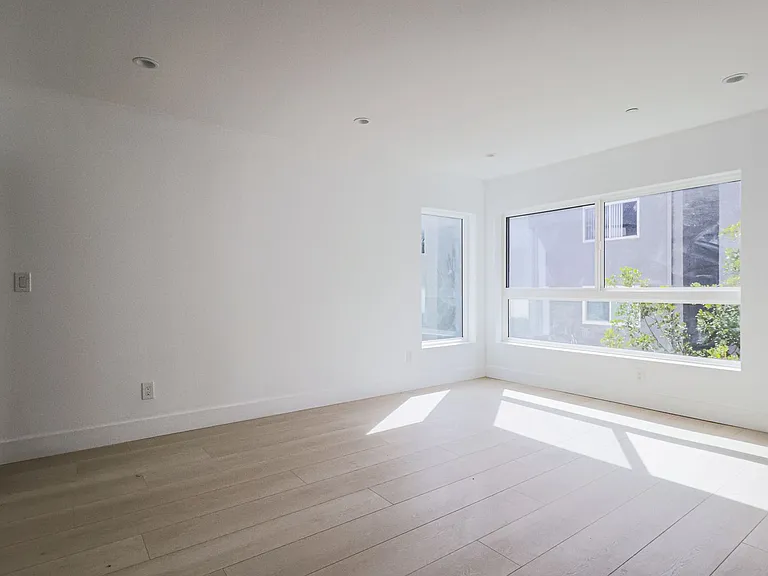 New Construction Luxury 4 Bed Townhomes With Roof Decks — Photo 67