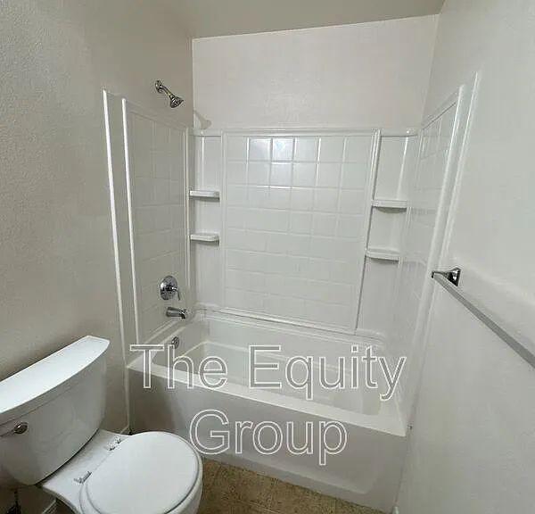 4203 W Walnut Ave #C — Photo 10