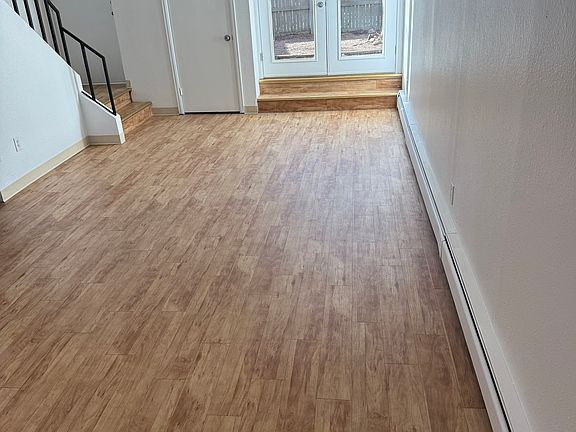 2nd image of 2990 Glenwood Dr APT 102