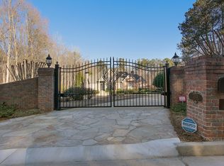 1303 Layor Ct, Peachtree City, GA 30269