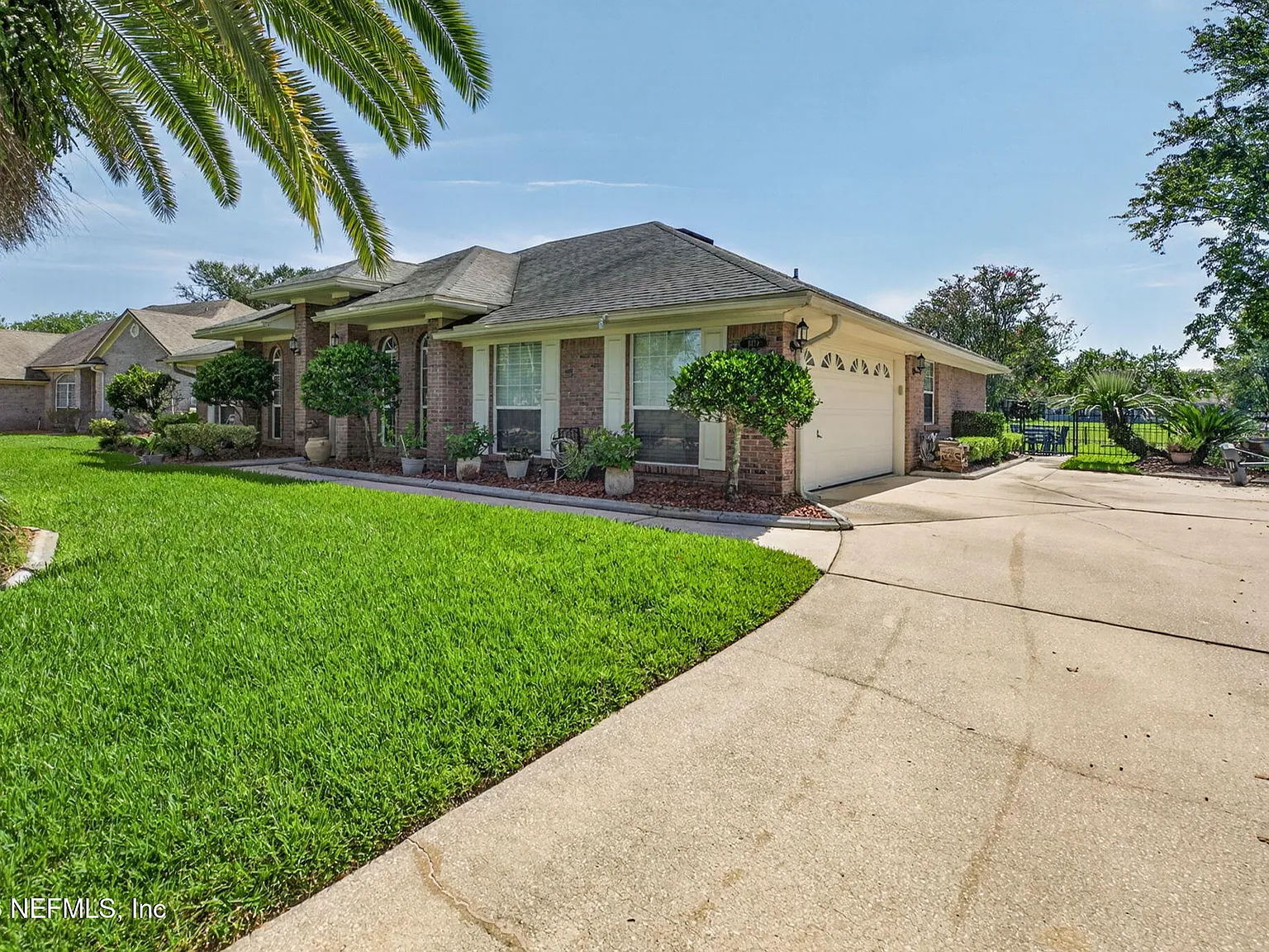 4 bed, 2.0 bath, 2775 sqft, $3,400 — Photo 4