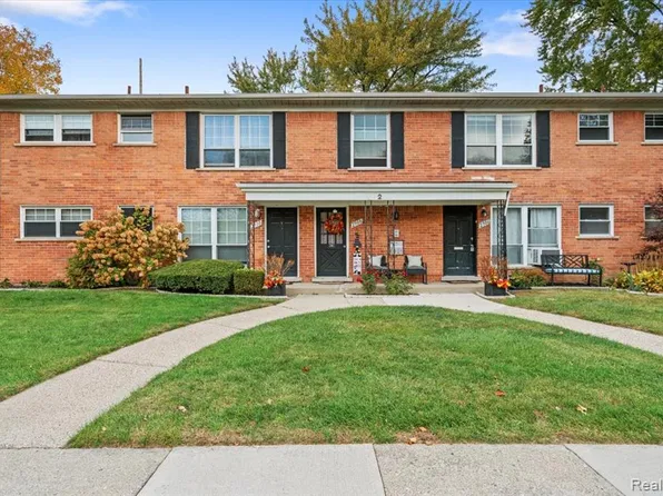 2908 W Thirteen Mile Rd APT 13, Royal Oak, MI 48073