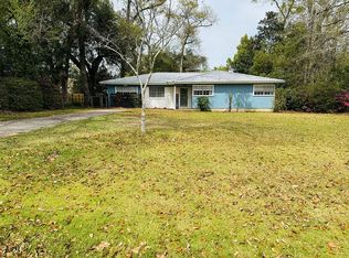 408 Berry Ave W, Foley, AL 36535