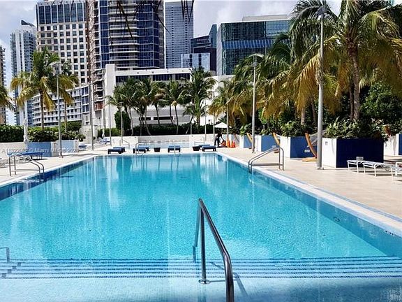 4th image of 950 Brickell Bay Dr APT 1111