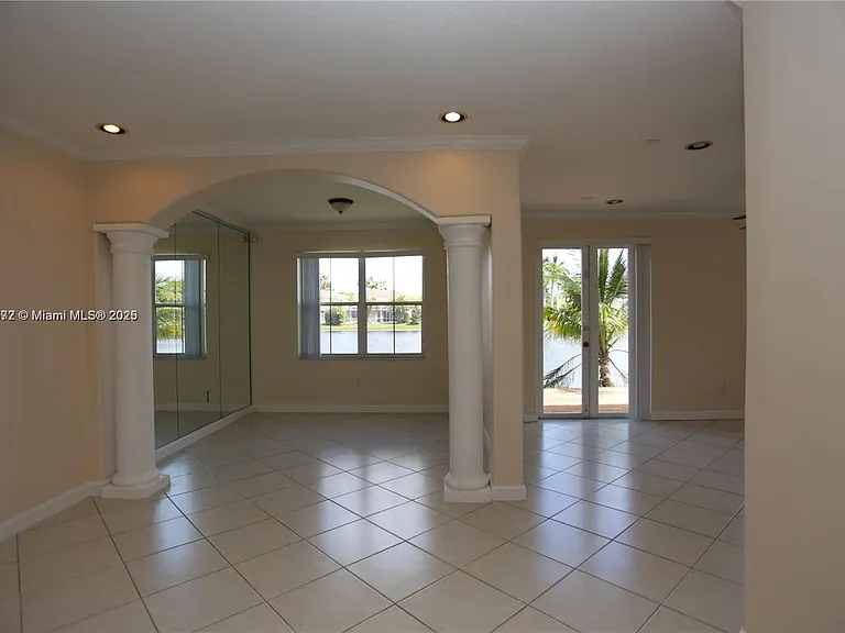 3529 SW 169th Ter — Photo 5