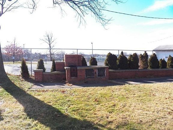 5th image of 3023 Queen City Ave