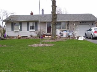 3597 Everett Hull Rd, Cortland, OH 44410