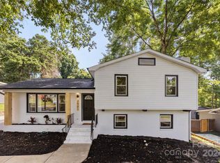 7501 Briardale Dr, Charlotte, NC 28212