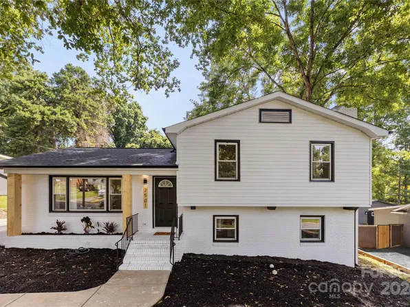 7501 Briardale Dr, Charlotte, NC 28212