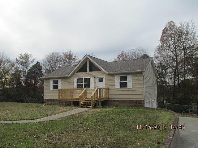 1st image of 208 Lindsey Dr