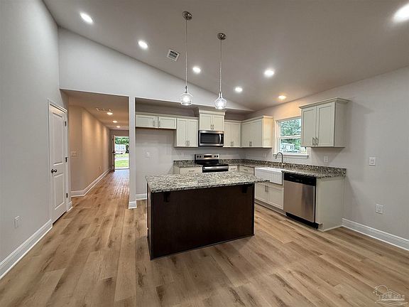 3rd image of 5130 Blackmon Dr