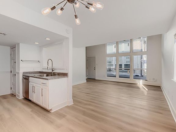 5th image of 2124 Burton Dr APT 174