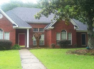 2215 Sterling Ct, Mobile, AL 36695