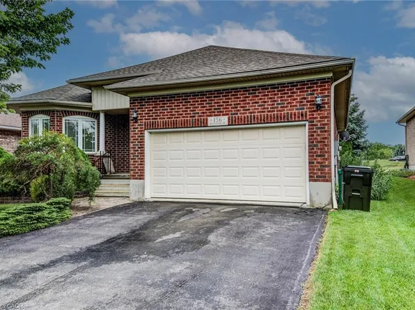 156 Devonshire Dr #19, Wilmot, ON N3A 4J7