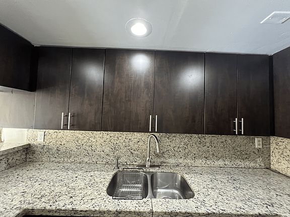 5th image of 2375 W 66th Pl #205