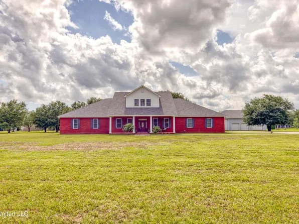 11275 Paige Bayou Rd, Vancleave, MS 39565