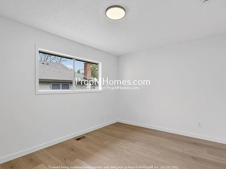 6056 SW Valley Ave — Photo 9