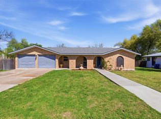 106 Tower Dr, Round Rock, TX 78664