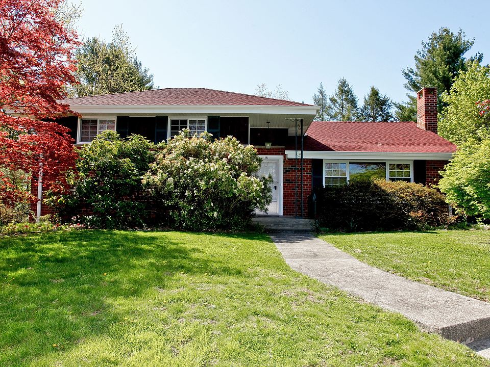 1st image of 16 Willow Dr
