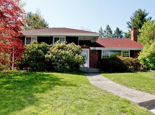 16 Willow Dr, Briarcliff Manor, NY 10510