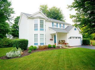 208 Fawn Ln, Cortland, OH