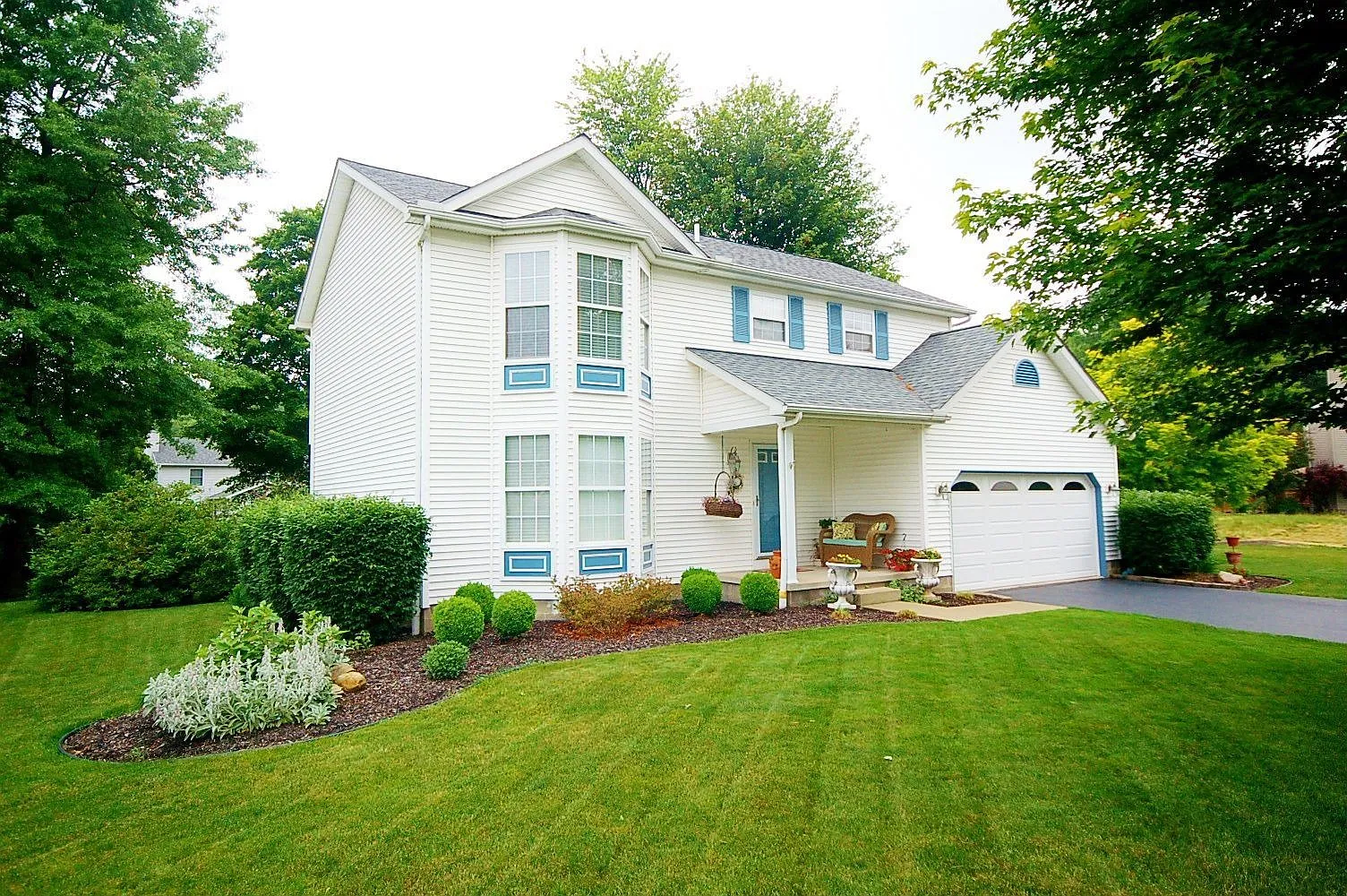 208 Fawn Ln photo 1