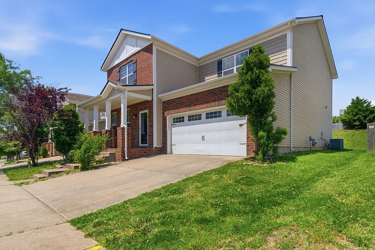 Building Photo - 1672 Stonewater Dr