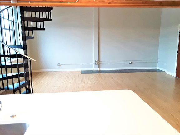 5th image of 3530 Utah St APT 405