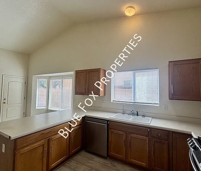 9712 E Paseo Juan Tabo — Photo 7