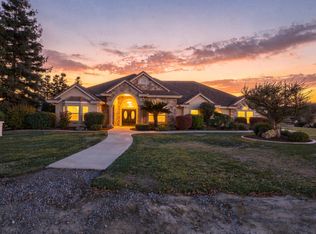 1928 S Shirk Rd, Visalia, CA 93277