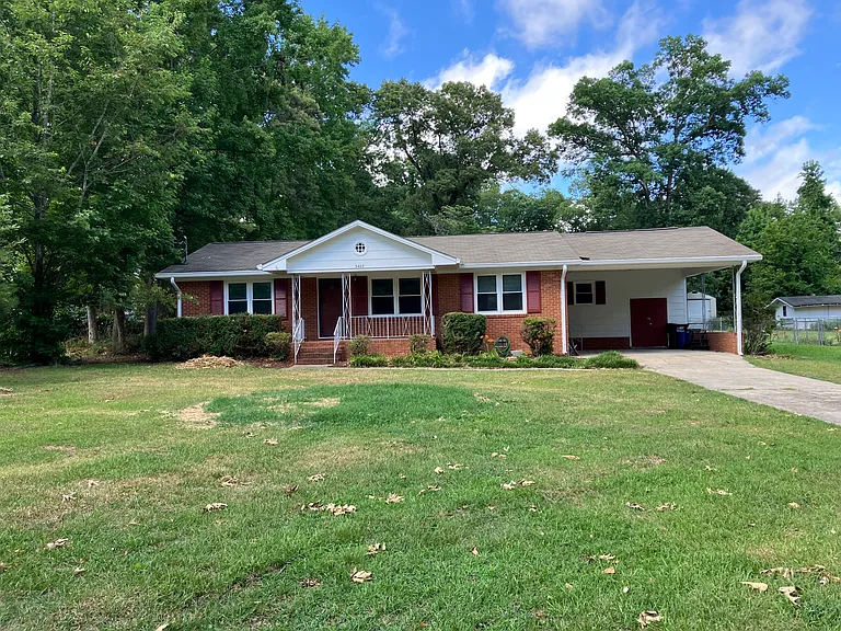 3608 Red Bud St — Photo 1