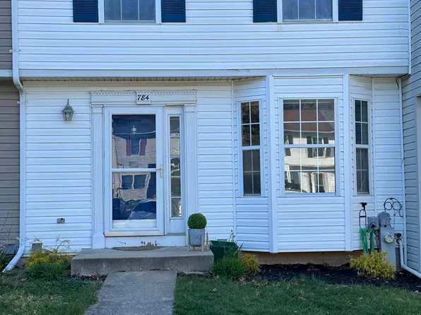 784 Medinah Cir, Westminster, MD 21158