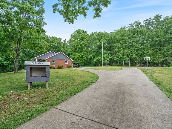 4th image of 216 Rouse Rd