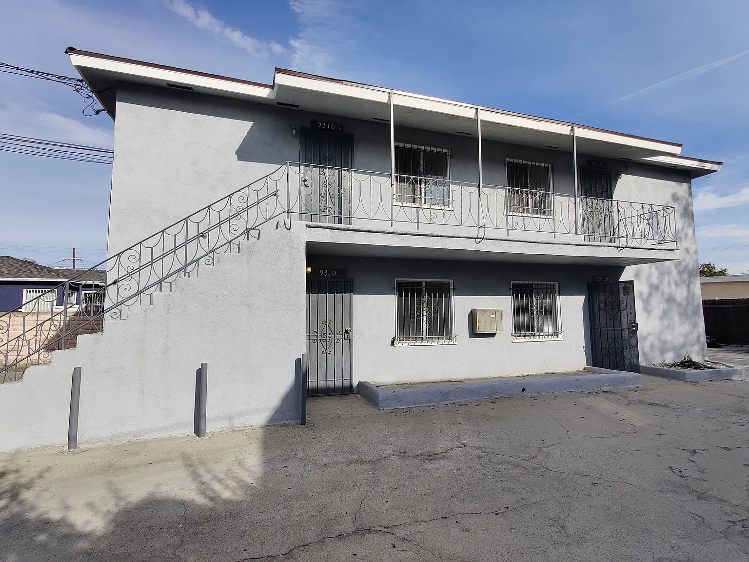 Holmes Ave, Los Angeles — Photo 1