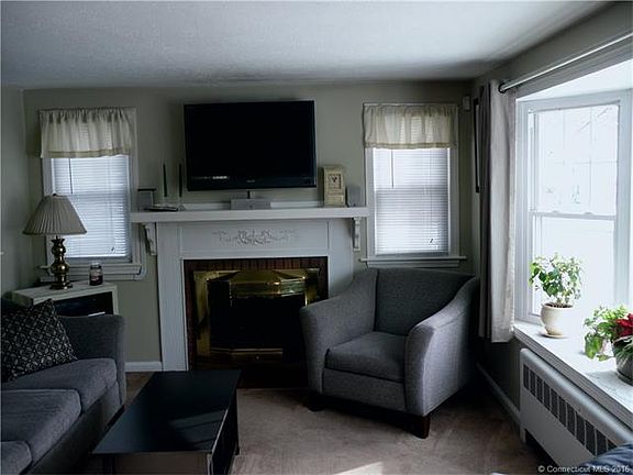 Living Room w/Fire Place