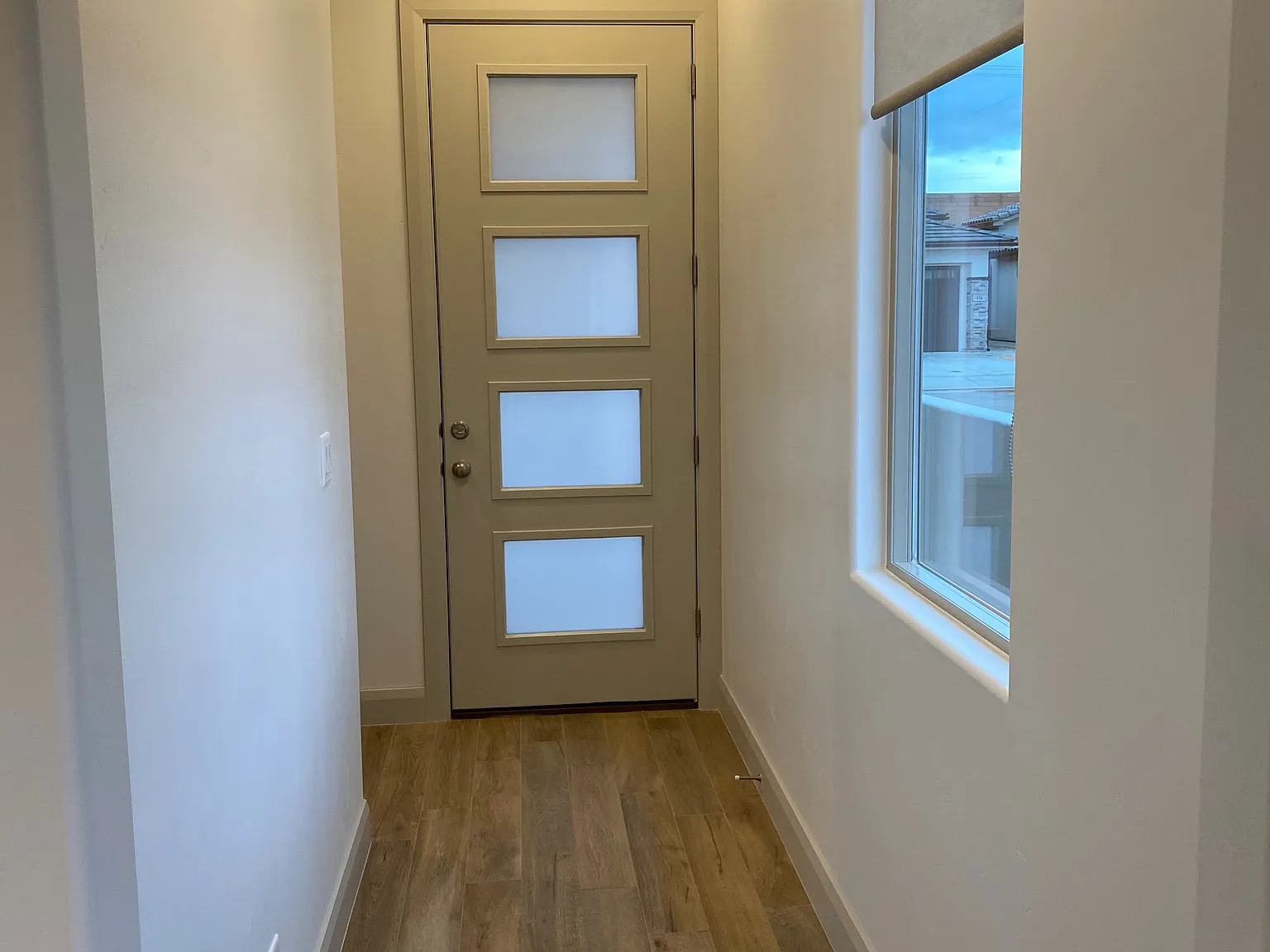 3 bed, 1345 sqft, $2,300 — Photo 3