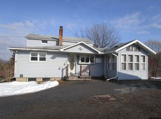 492 Junction Rd, Esperance, NY 12066