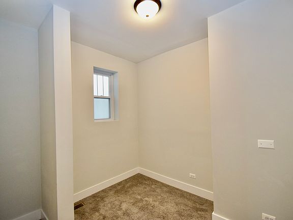 5th image of 3828 N Clark St APT 1F