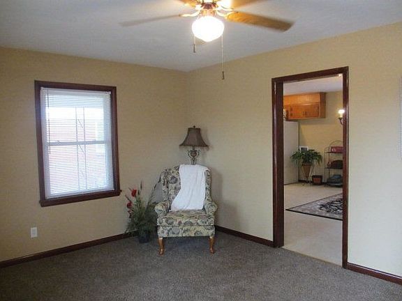 2nd image of 2954 Legion Park Dr
