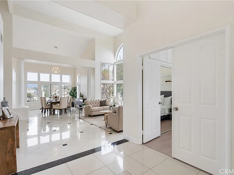 19771 E Country Hollow Dr — Photo 2
