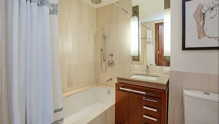 Rented by RELO REDAC INC. | media 15