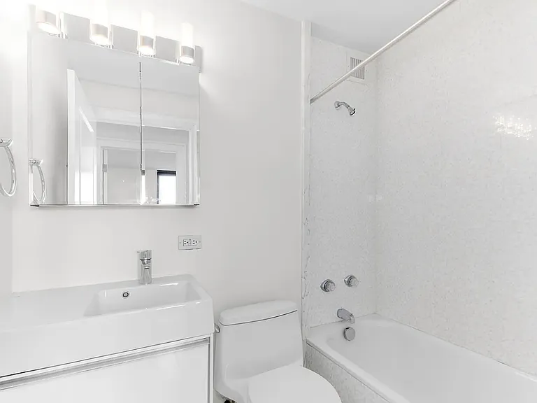 200 Rector Pl #28B — Photo 12