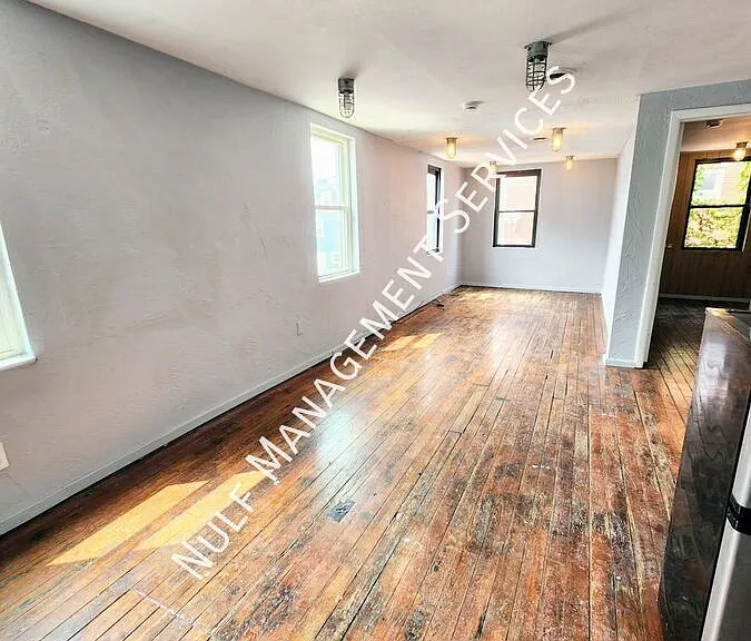 4901 Penn Ave #2 — Photo 3