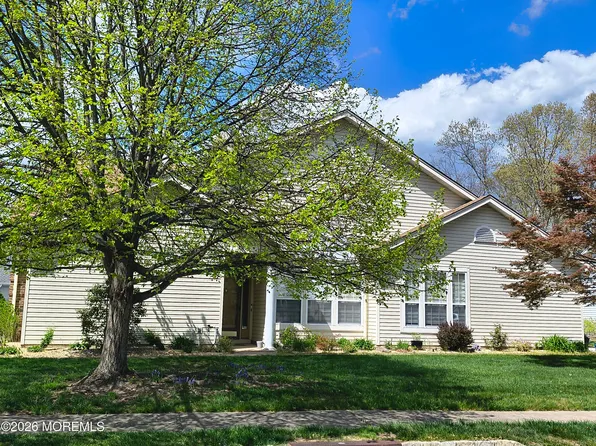 64 Symphony Avenue, Bayville, NJ 08721