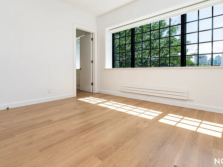 166 Eckford St #4 — Photo 31