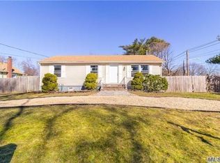 101A Elder Dr, Mastic Beach, NY 11951