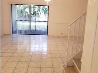 10985 Royal Palm Blvd #10, Pompano Beach, FL 33065